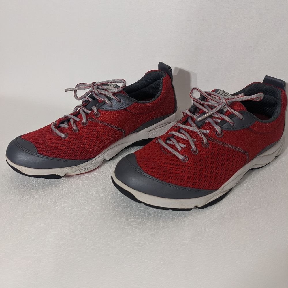 NWOT Dr. Weil Walking Shoes